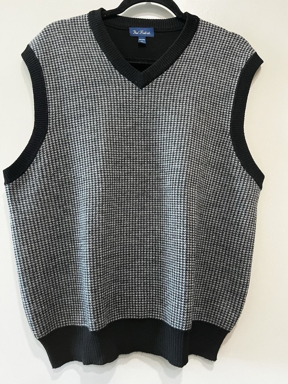 Paul Fredricks Men 100% Wool Vest Sweater Houndstooth black/white Size L